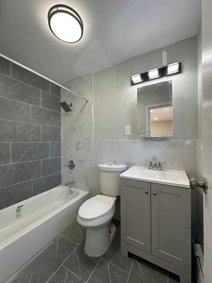 PF Franklin & Arlington - Photo 2 of 4