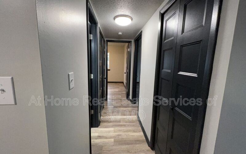 1242 E Cherry St #204 - Photo 5 of 12