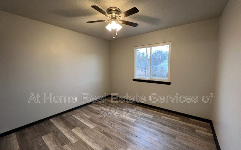 1242 E Cherry St #204 - Photo 6 of 12