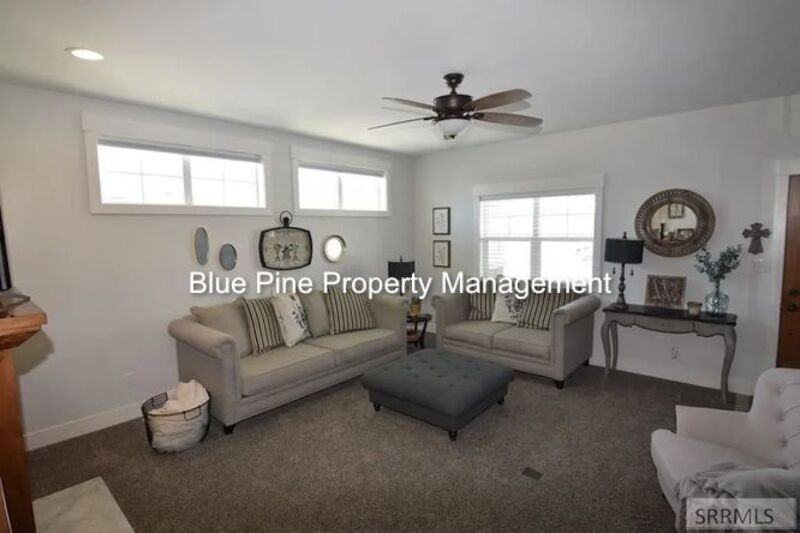 705 Birmingham Ln - Photo 2 of 26