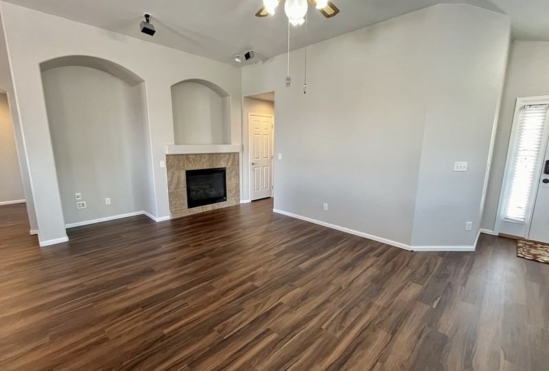 23687 E Bellewood Dr - Photo 5 of 46