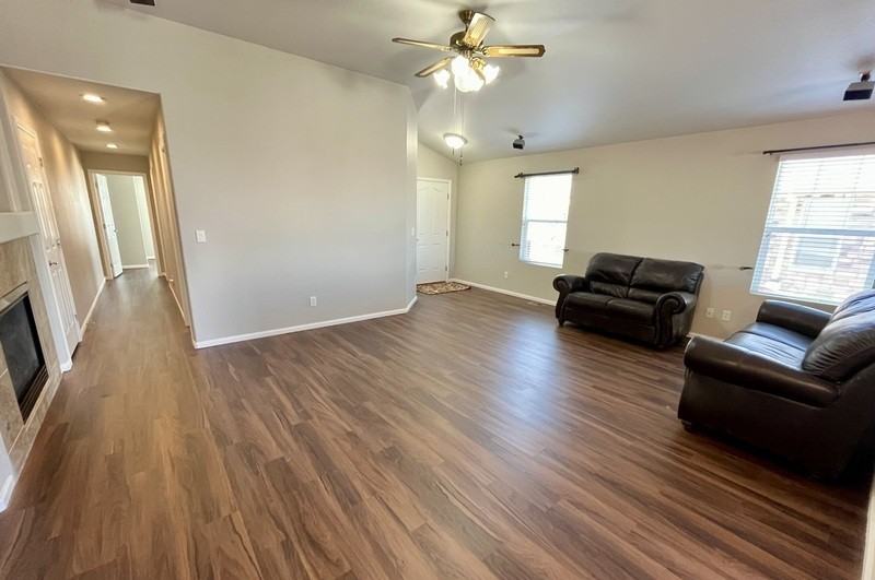 23687 E Bellewood Dr - Photo 6 of 46