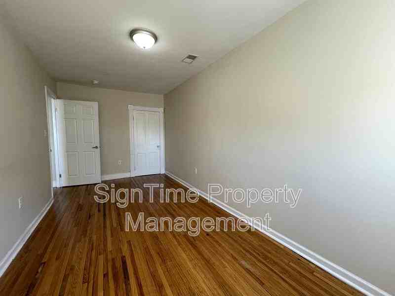 28 E Franklin St - Photo 2 of 11