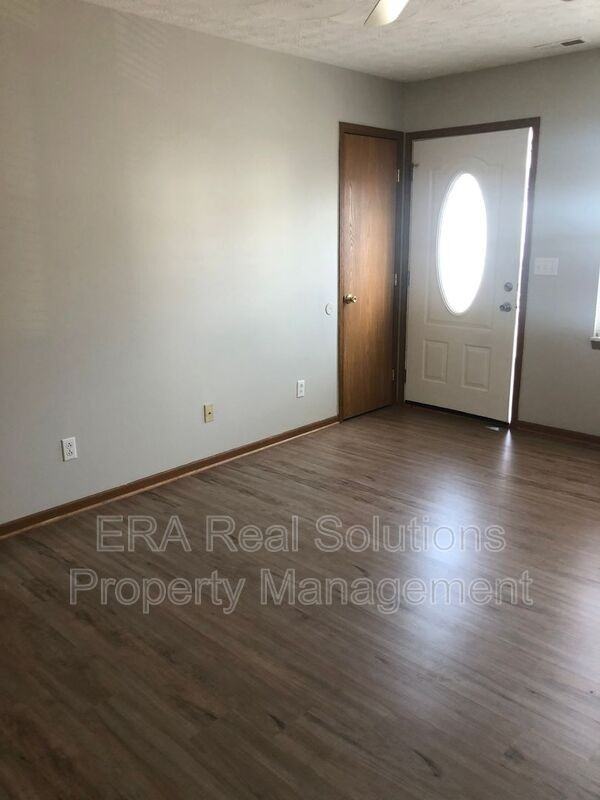 174 W Main St - Photo 3 of 9
