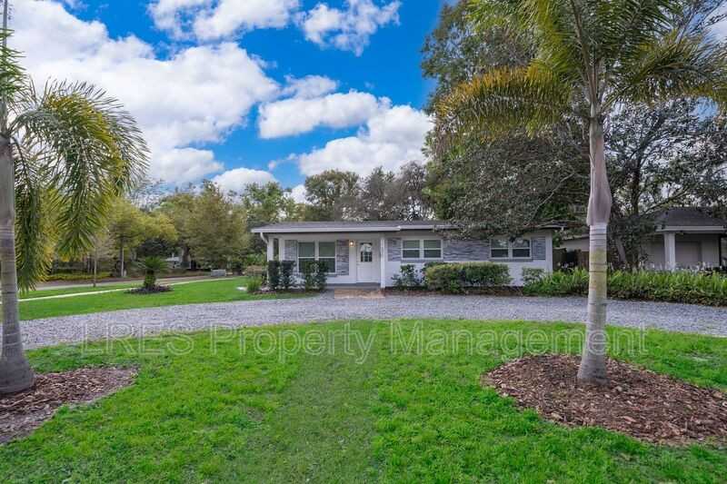 1690 Dale Ave - Photo 3 of 28