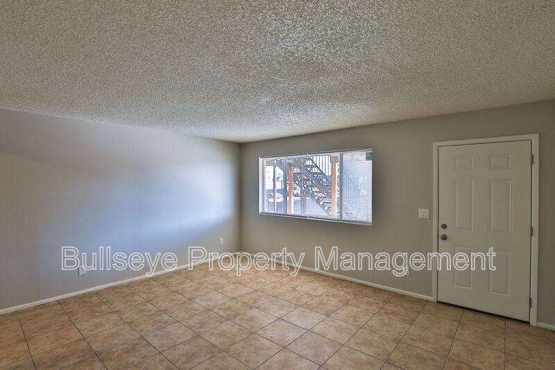 859 W Ray Rd #3 - Photo 4 of 11