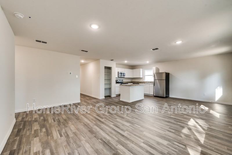 1815 Romero - Photo 2 of 19