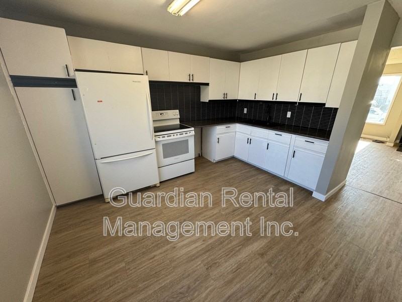 185 Limbrick St, Thunder Bay, ON P7C 4S6 3 Bedroom Apartment for Rent