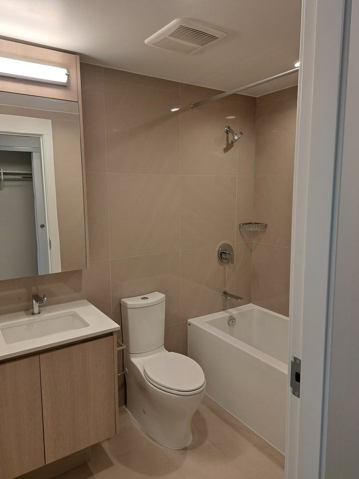 618 Carnarvon Street #408 - Photo 3 of 3