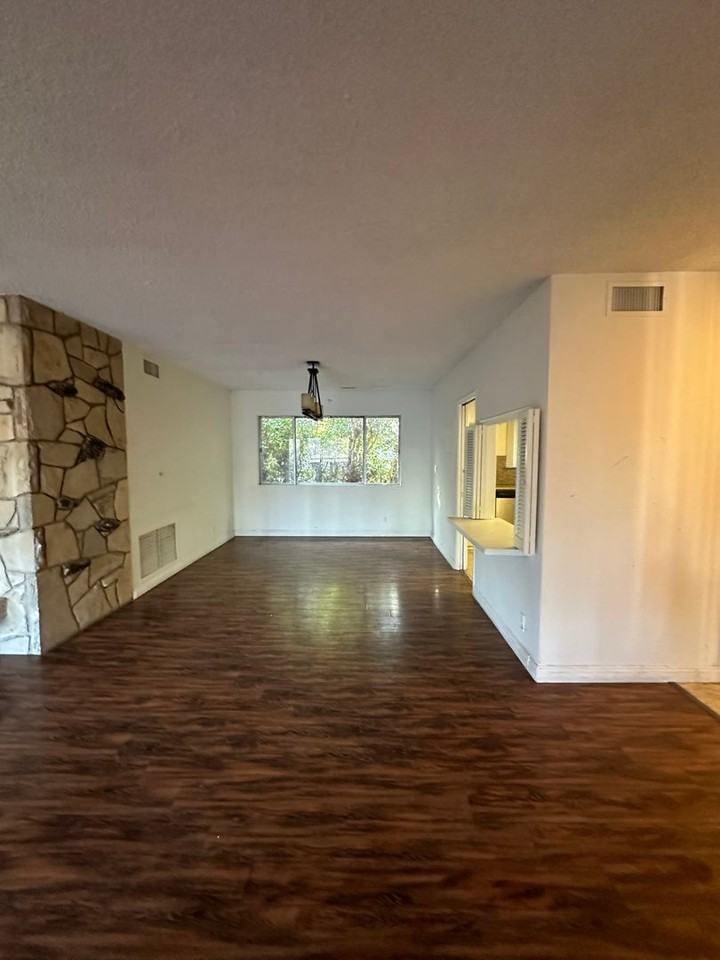 760 W Huntington Dr., Arcadia - Photo 3 of 18