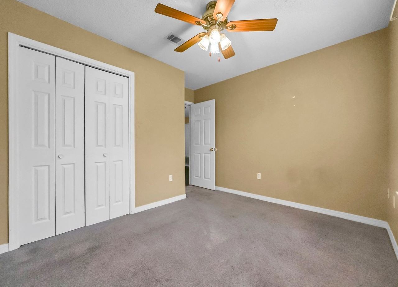 2953 Sholtz Ave - Photo 5 of 26