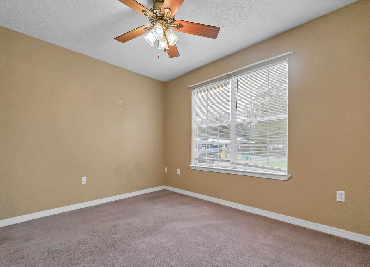 2953 Sholtz Ave - Photo 7 of 26