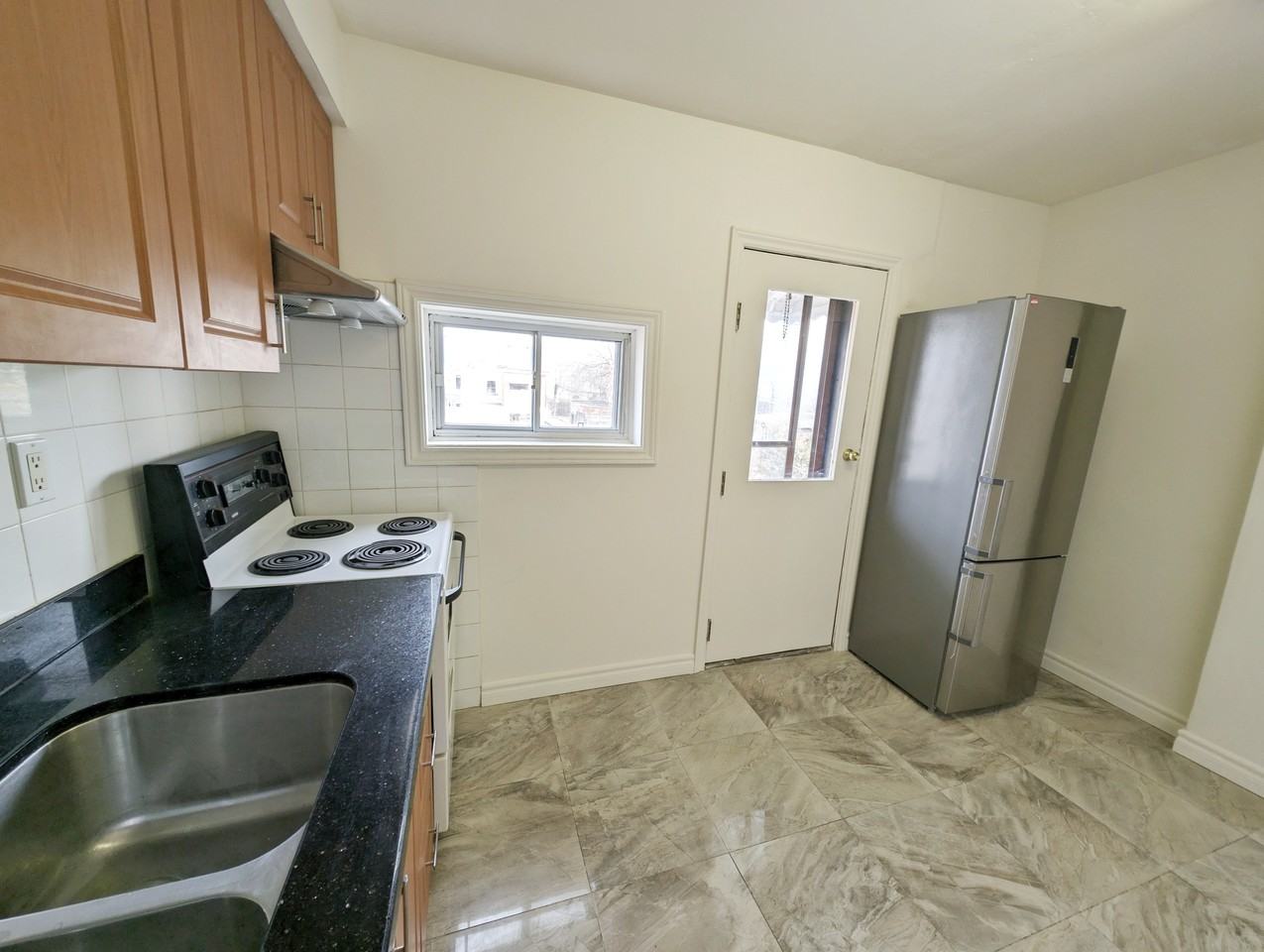 395 Symington Avenue - Photo 3 of 16