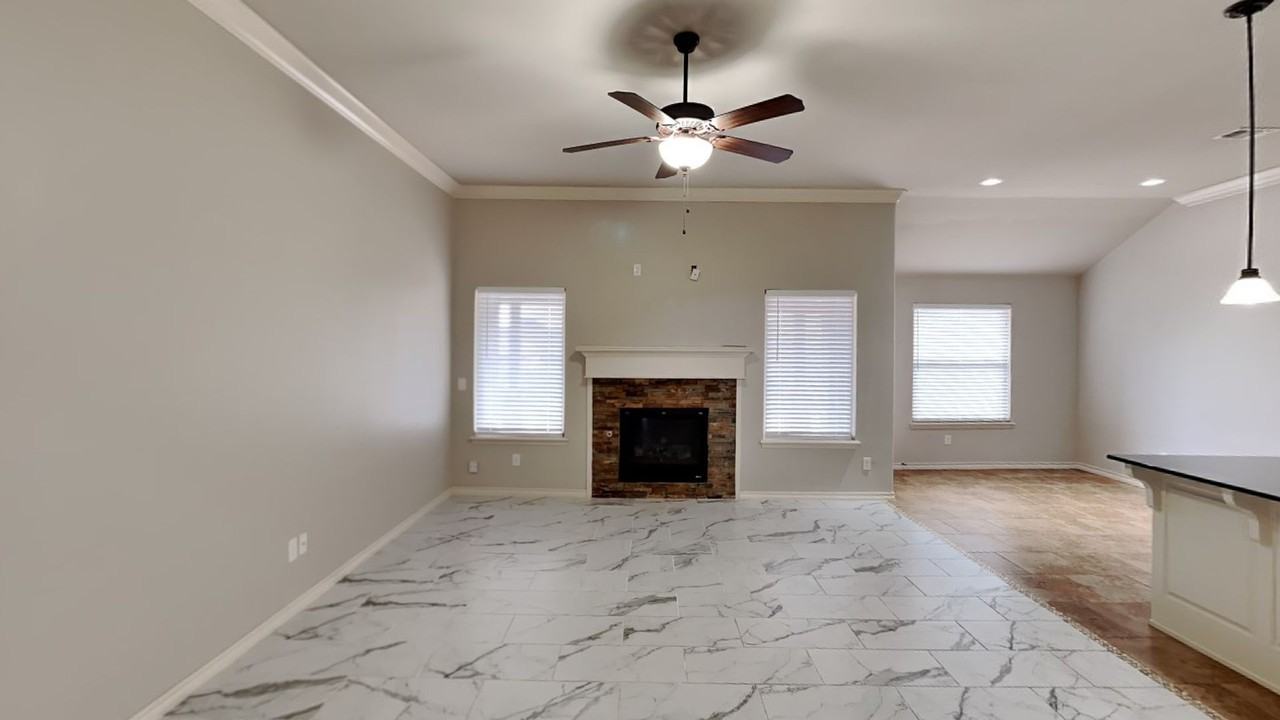 6520 Bent Wood Dr - Photo 4 of 21