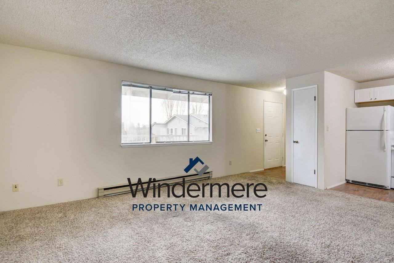 310 Se Midway Blvd #207 - Photo 4 of 16