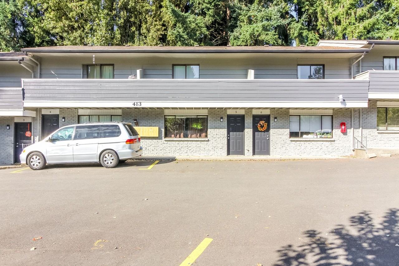 Olympia Townhouses - Photo 3 of 4