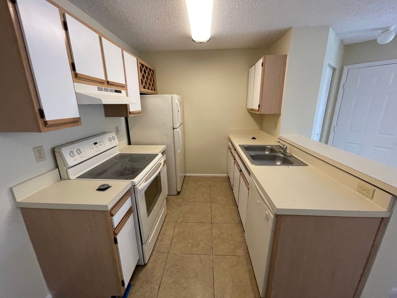 711 Sugar Bay Way #113 - Photo 3 of 14