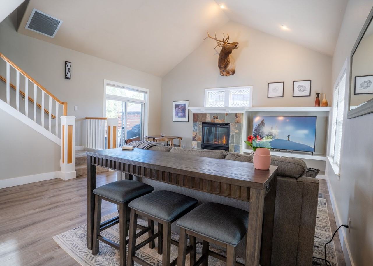 19362 Sw Laurelhurst Way - Photo 6 of 25