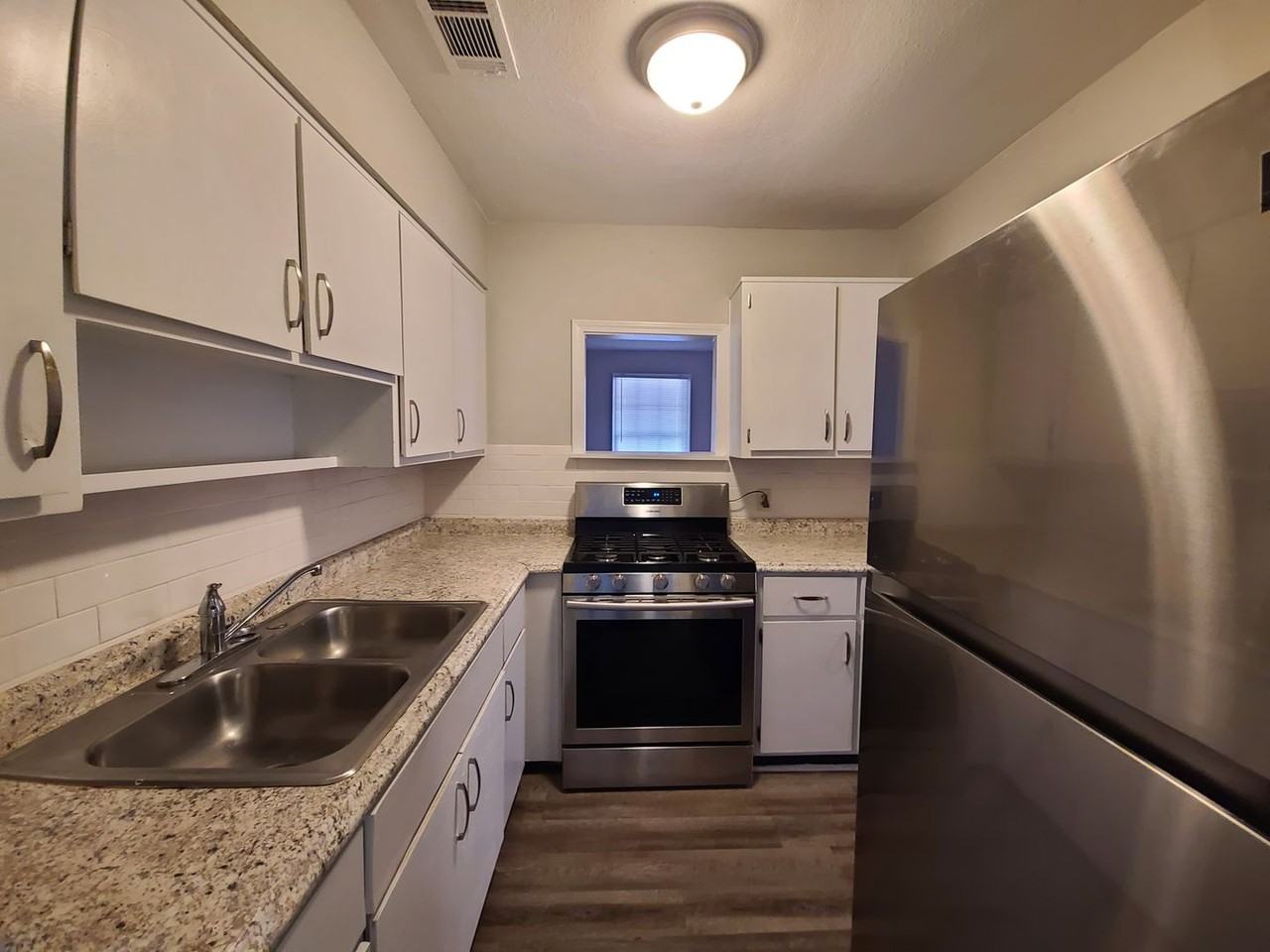 622 W Sunset Ave - Photo 3 of 13