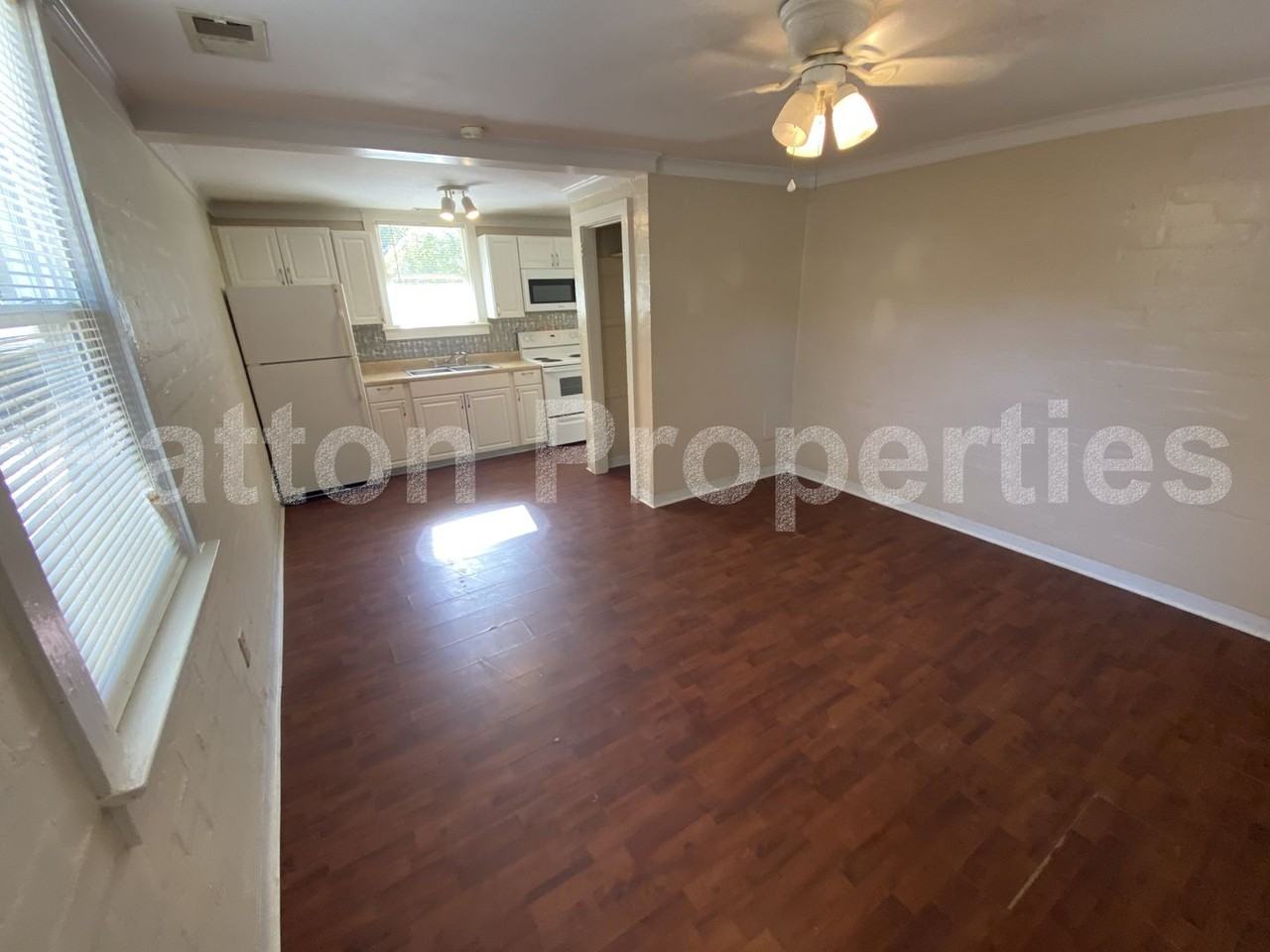 2102 Ervin St - Photo 3 of 14