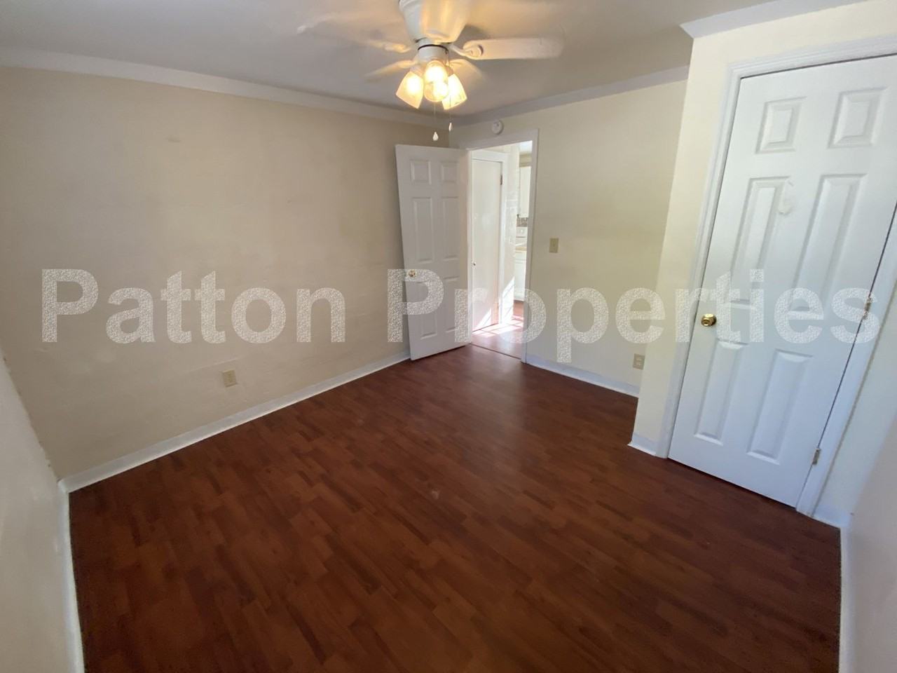 2102 Ervin St - Photo 5 of 14