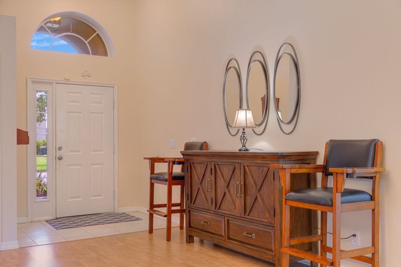 1439 Sunningdale Way - Photo 3 of 31