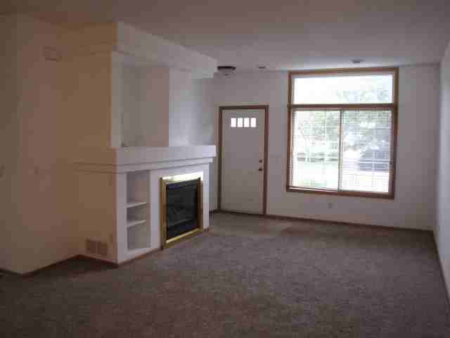 513 Tamarack Trl - Photo 2 of 13