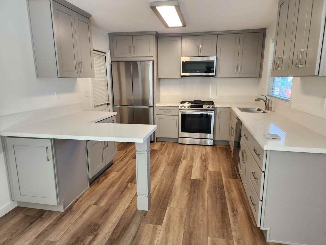 8042 Taylor Dr - Photo 4 of 20