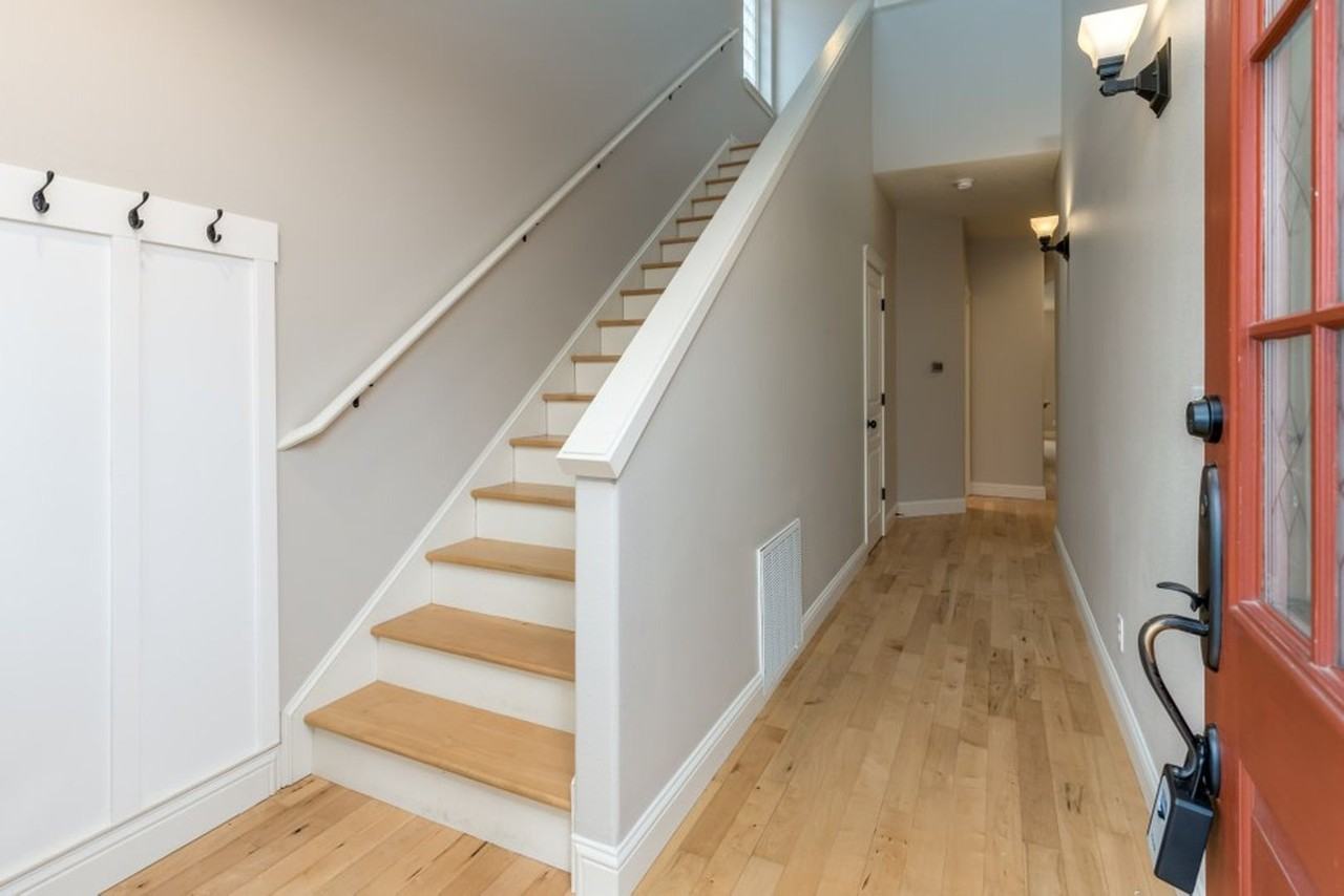 16711 Sw 134th Ter - Photo 3 of 34