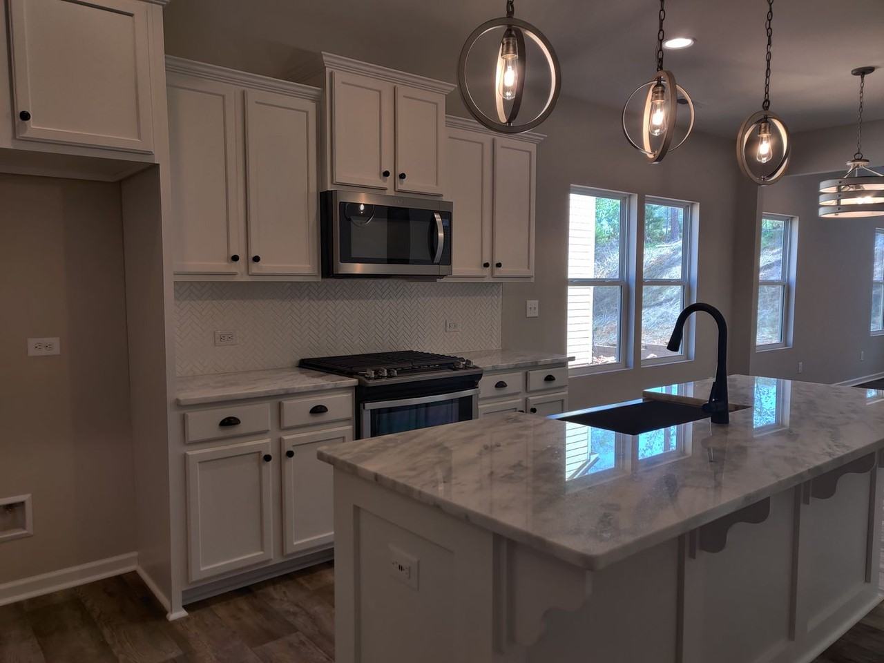 1132 Streamside Ln - Photo 2 of 22