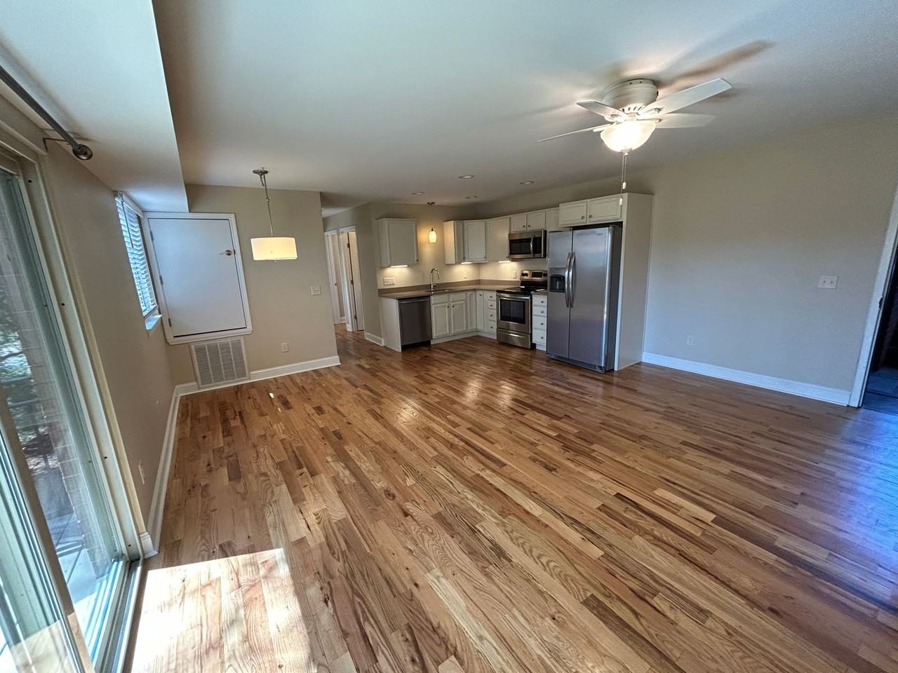 106 S Anderson St - Photo 5 of 19