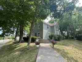 featured image of 1903 N 13th St