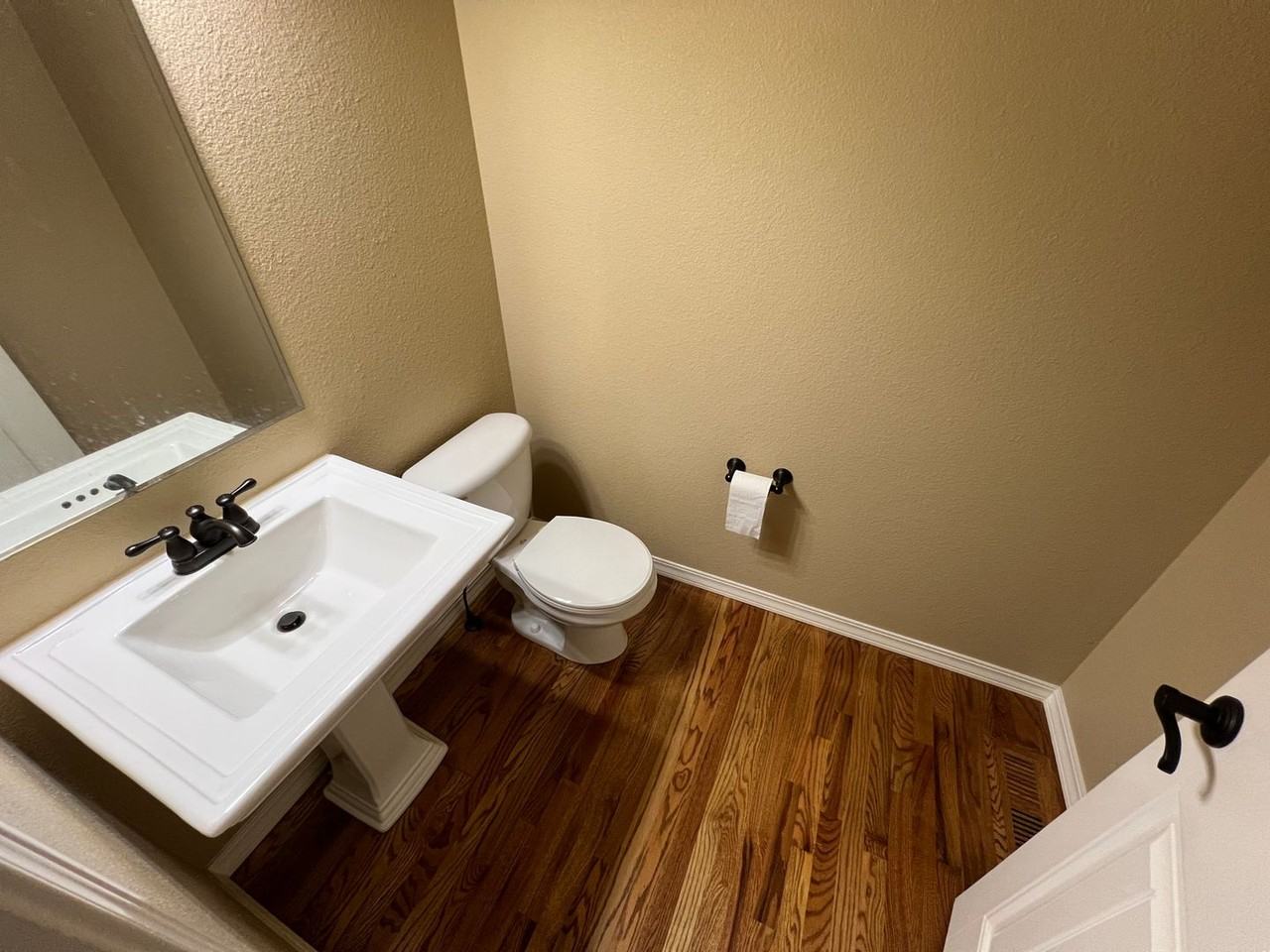 2483 Cinnabar Rd - Photo 4 of 28