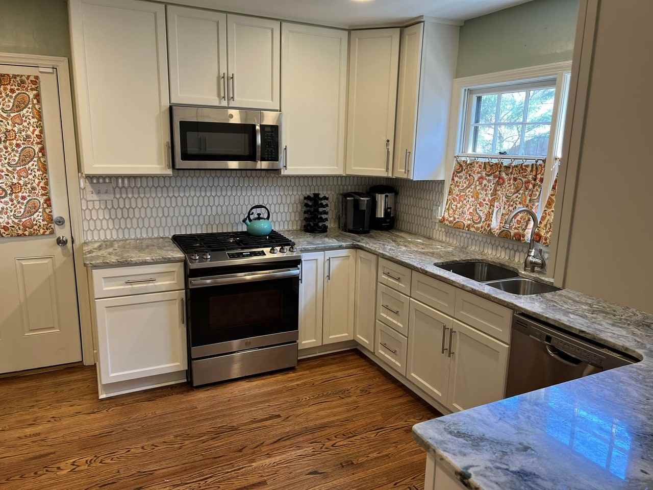 5472 Laurie Ln - Photo 2 of 8