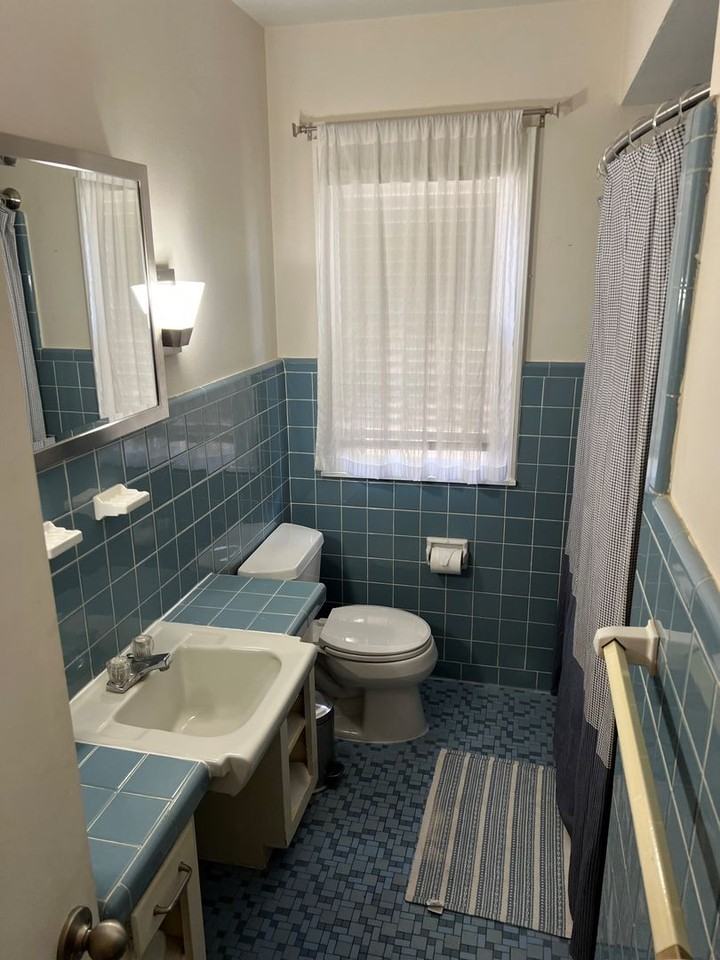 5472 Laurie Ln - Photo 5 of 8