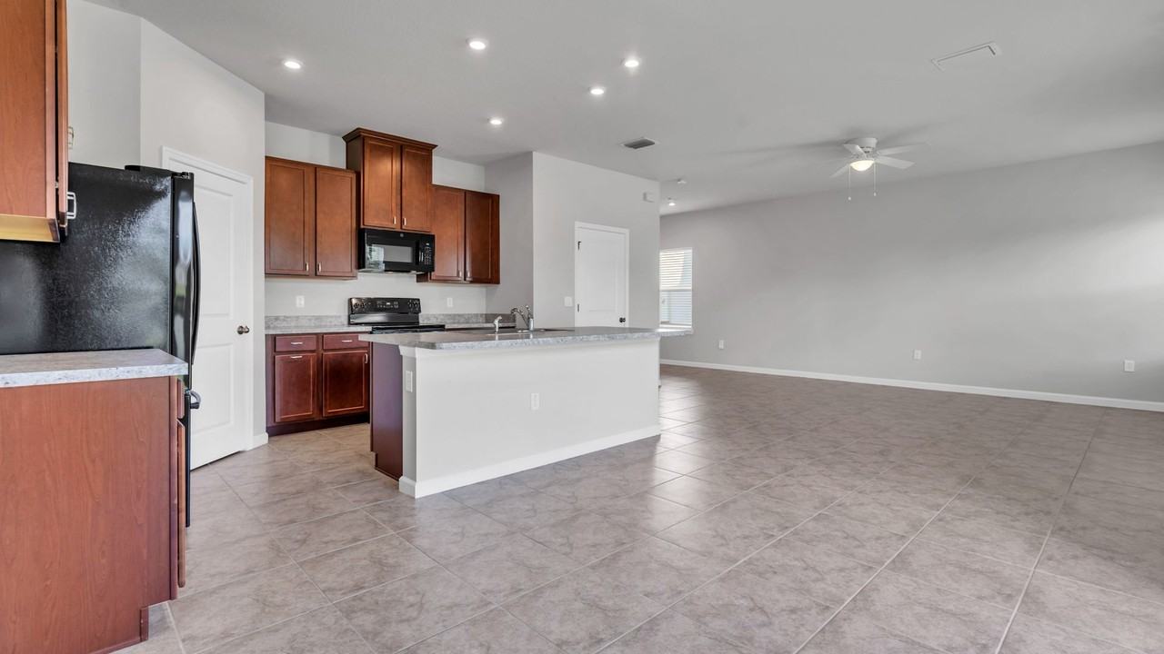 10735 Hawks Landing Dr - Photo 6 of 25