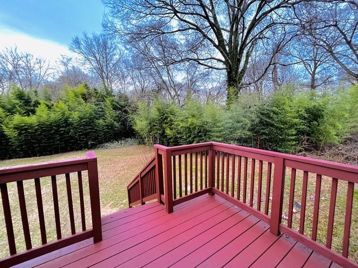 820 Chandler Ave - Photo 3 of 12