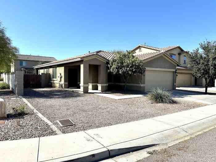 2319 W Alicia Dr - Photo 2 of 32