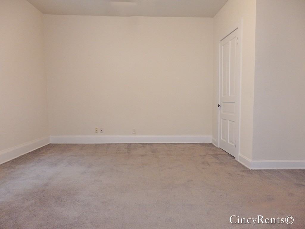 1259 Elsinore Ave #3 - Photo 3 of 15
