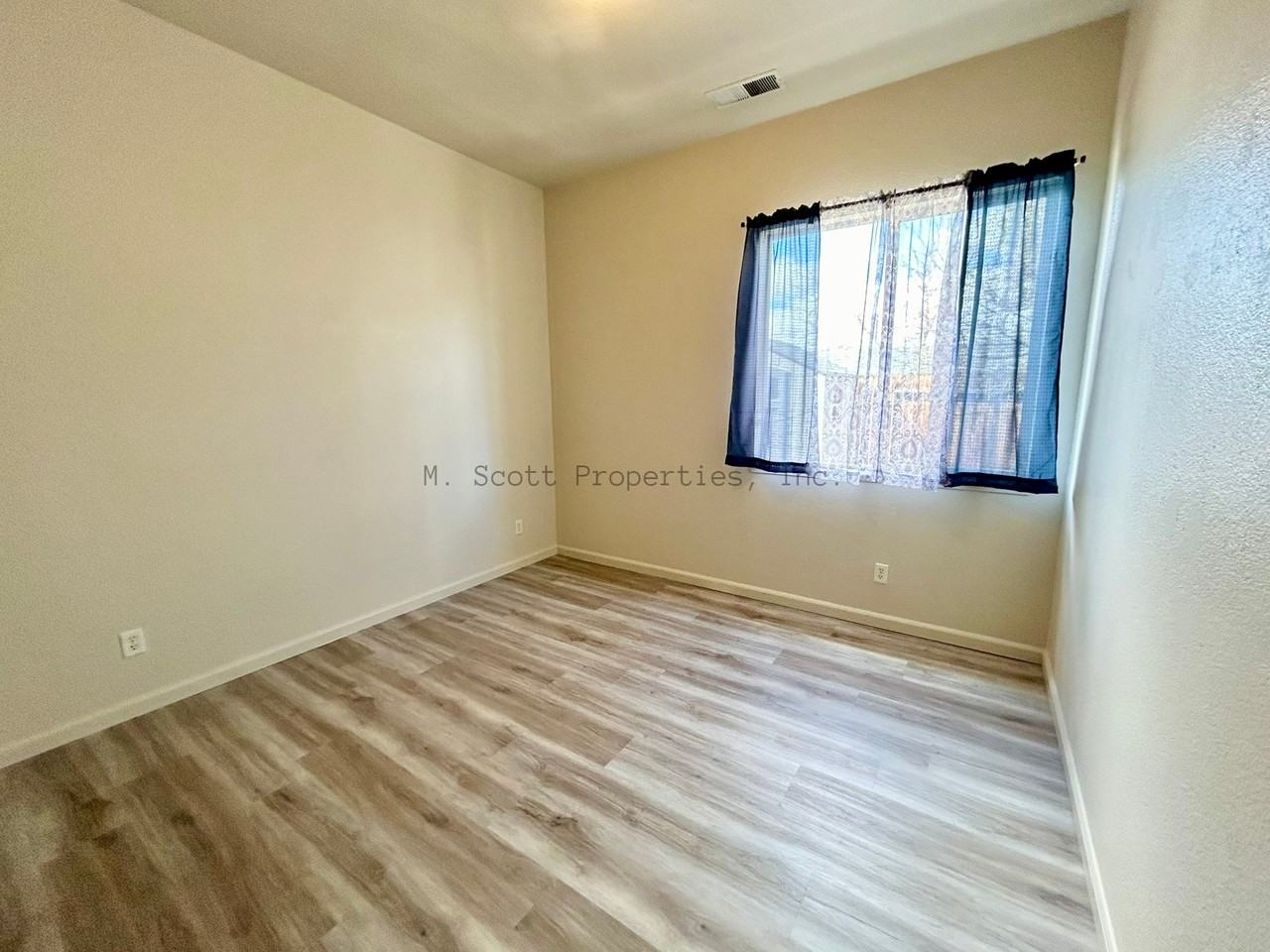 221 Bobcat Dr #NA - Photo 2 of 13