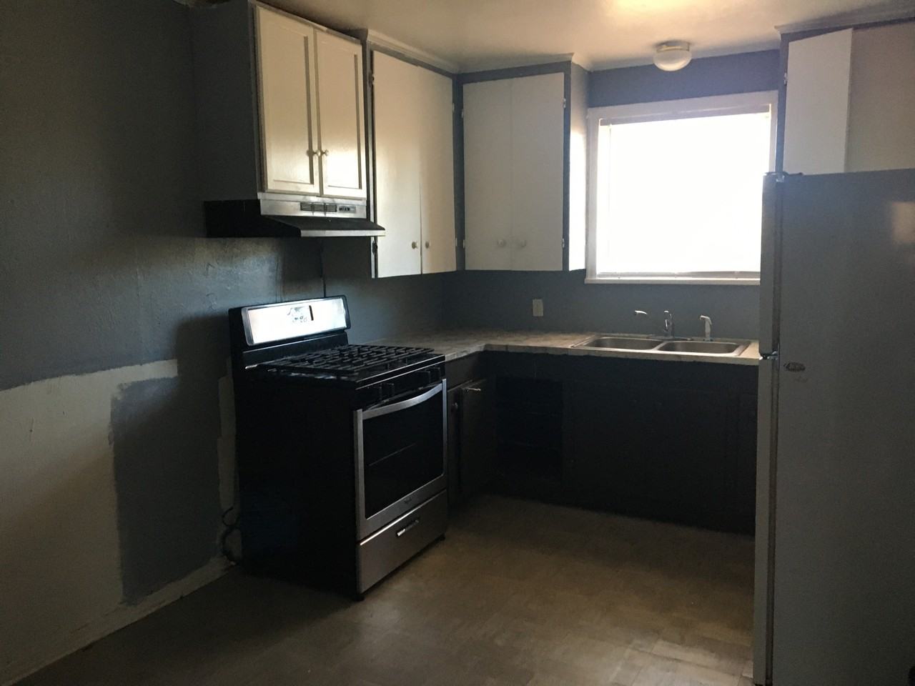 1208 Fairfield Dr #NA - Photo 5 of 10