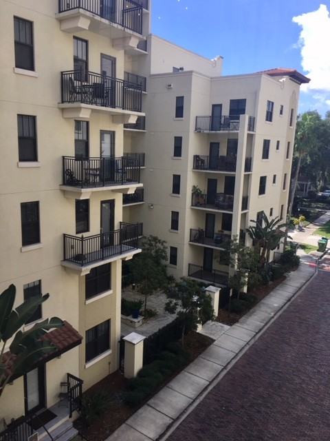 101 W Beach Pl #317 - Photo 5 of 23