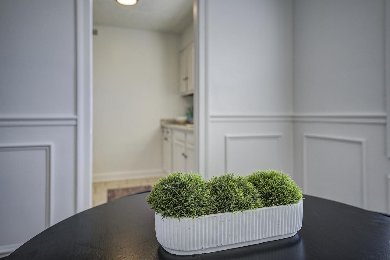 315 315 Heathland DriveBuilding 2 #2-103 - Photo 7 of 30