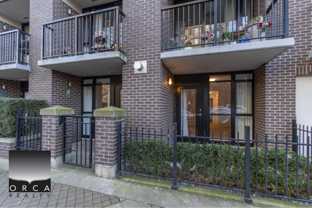 Rental units lonsdale north deals vancouver