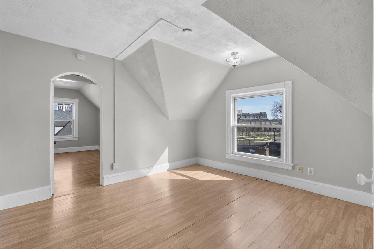 79 Hazel St #3 - Photo 4 of 26