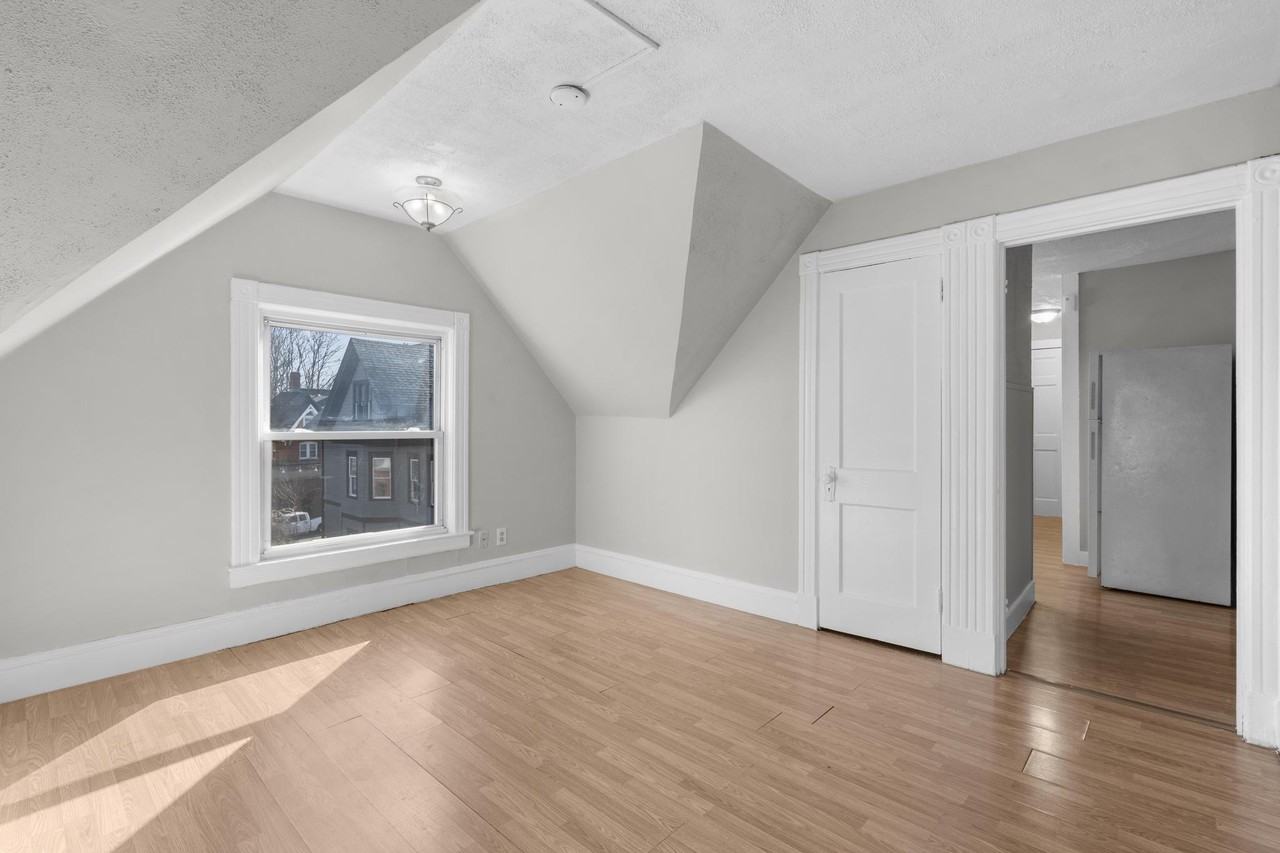 79 Hazel St #3 - Photo 5 of 26