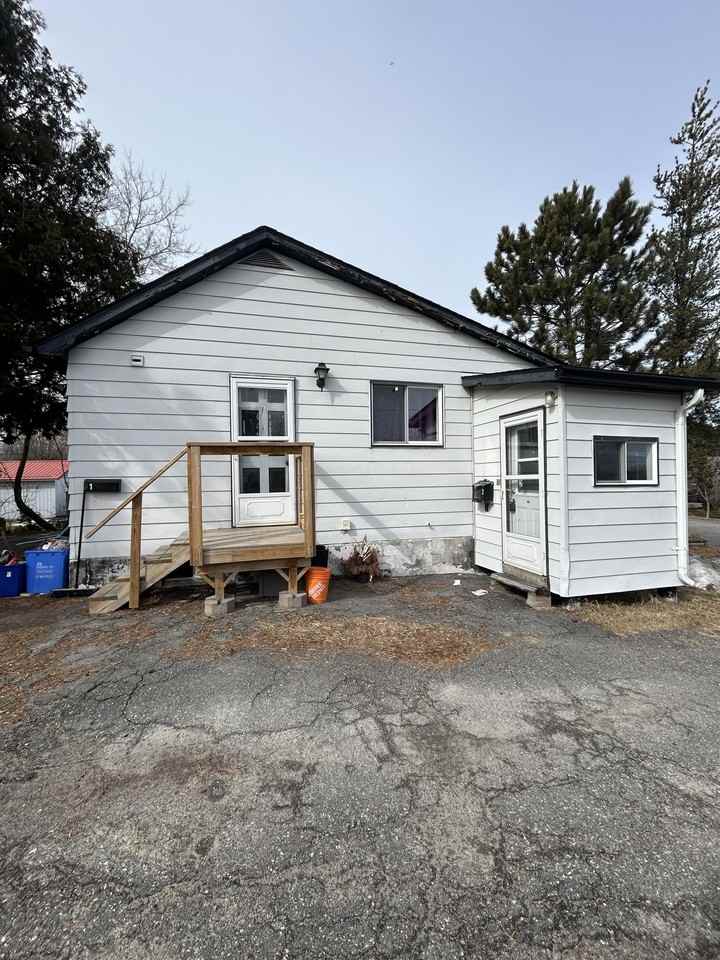 183 Turner Ave #2 - Photo 3 of 7