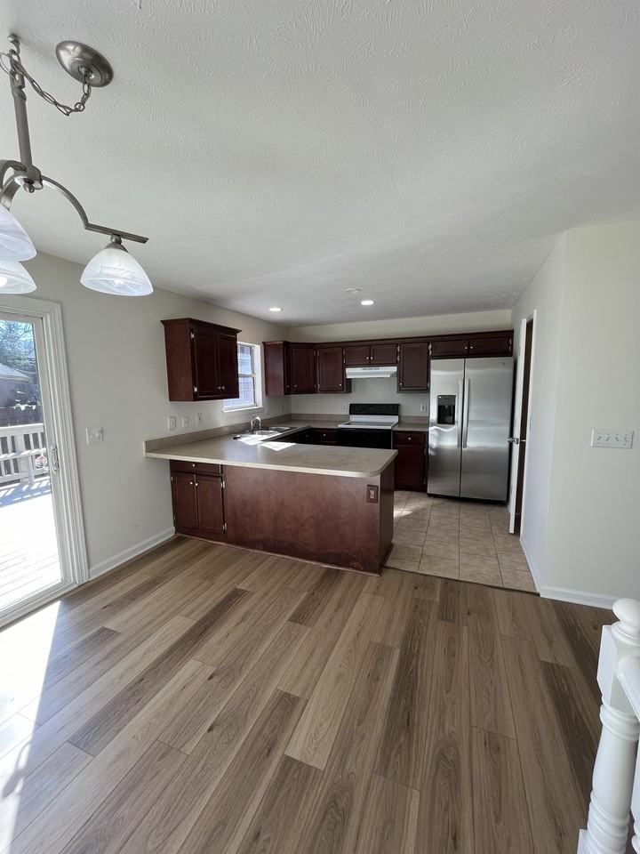 1127 Fitzpatrick Rd #1 - Photo 6 of 35