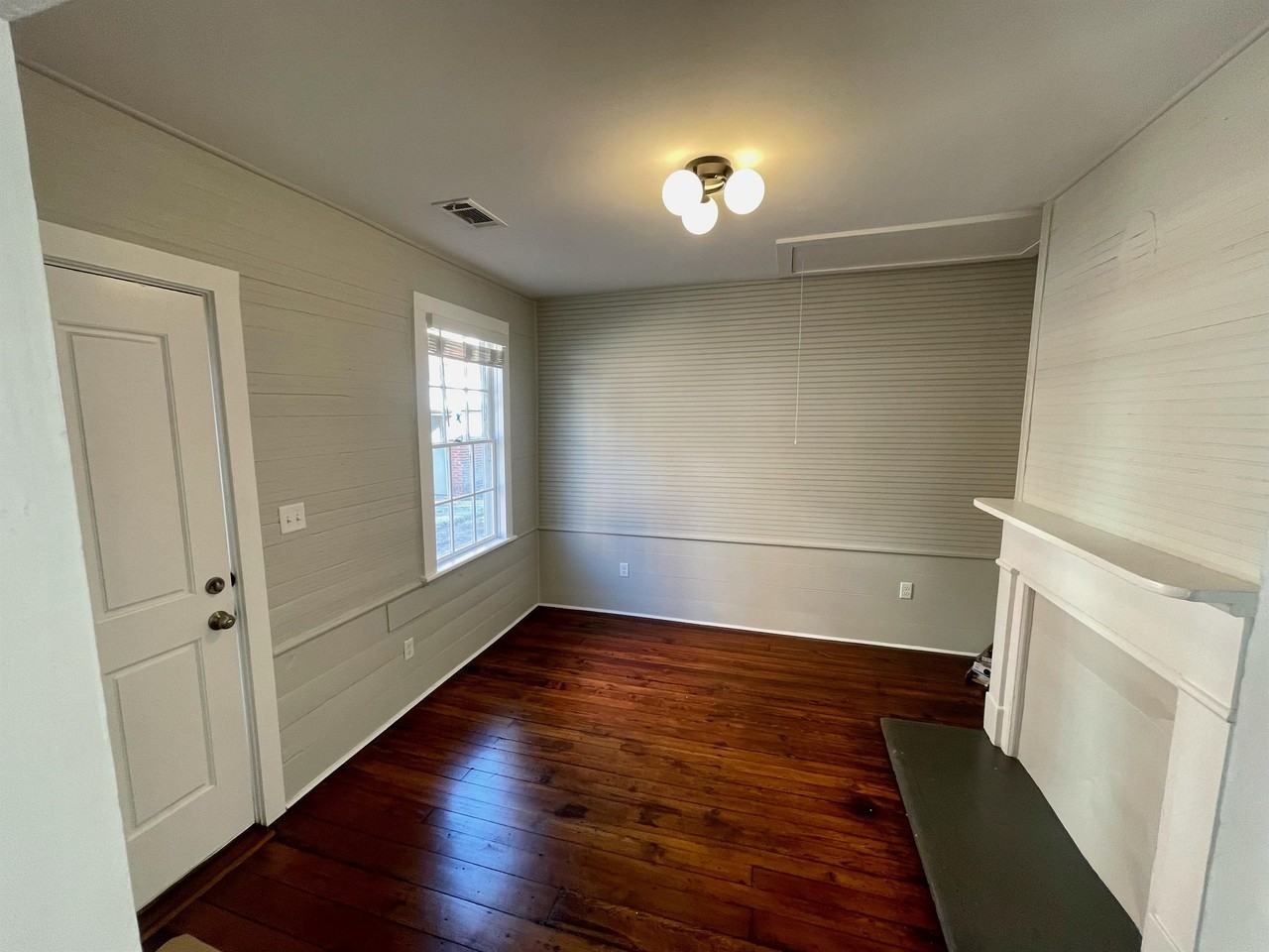 114 W Anderson St #C - Photo 7 of 11
