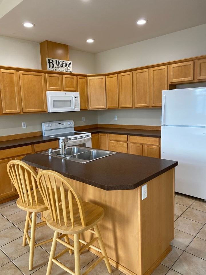 744 Wapato - Photo 3 of 15